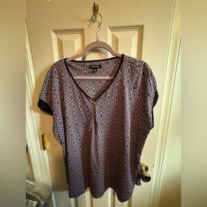 Roz & Ali Black and Pink Geometric Blouse